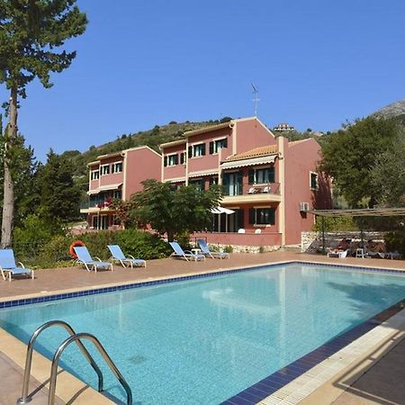 Vivi'S Apartments Agia Efimia Exteriör bild