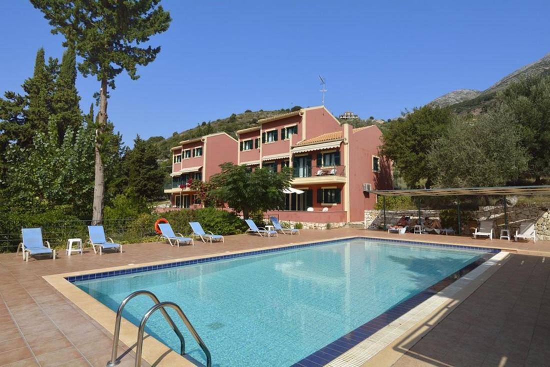 Vivi'S Apartments Agia Efimia Exteriör bild