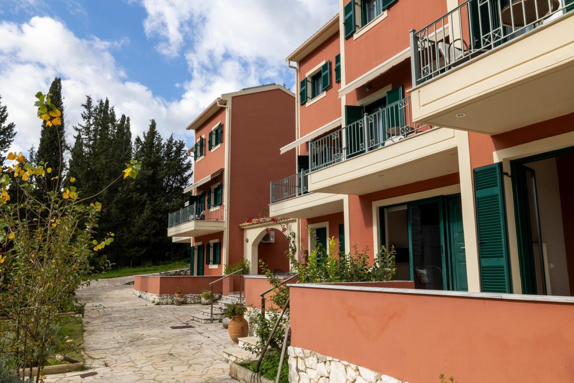 Vivi'S Apartments Agia Efimia Exteriör bild